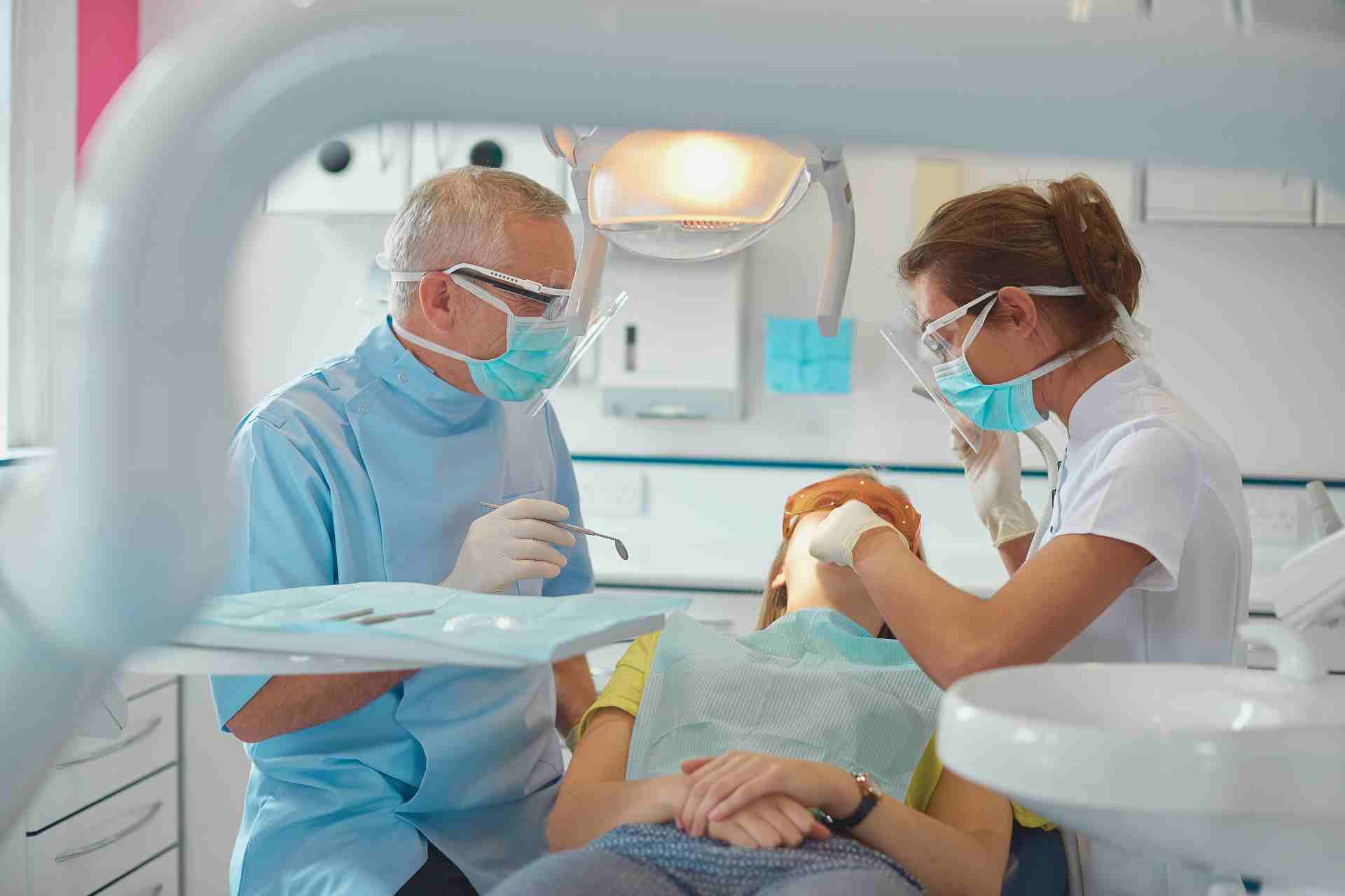 Dentist in Mcewen, TN